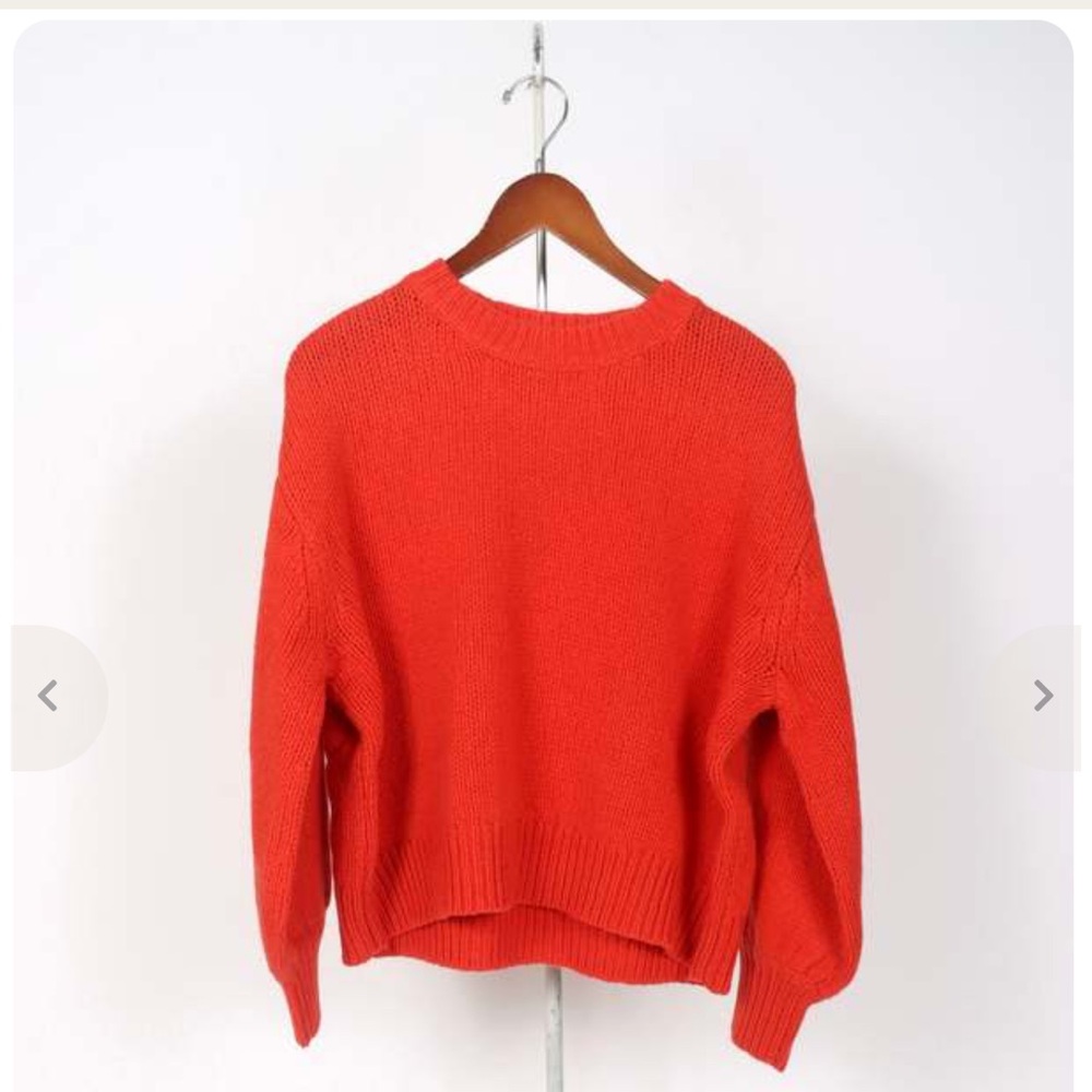 Women's Red Sweater large sexy basics